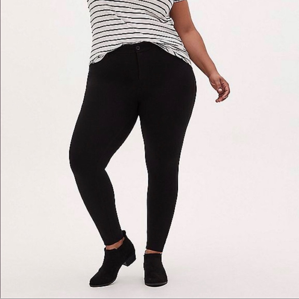 Torrid Black Bombshell Ponte Pant